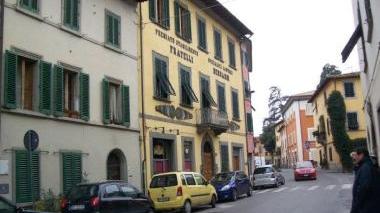 Una panoramica di via Indipendenza, la strada che attraversa Borgo a Buggiano