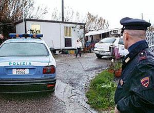 Rubò un'auto e trascinò il proprietario: arrestato