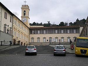 Il paese che gioca a nascondino