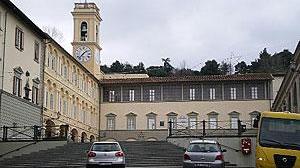Il paese che gioca a nascondino