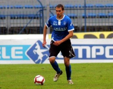 Adam Kokoszka in azione 