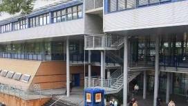 L’ingresso dell’ospedale Versilia