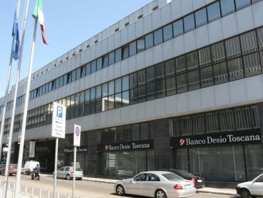 La filiale del Banco Desio Toscana in via Valentini 