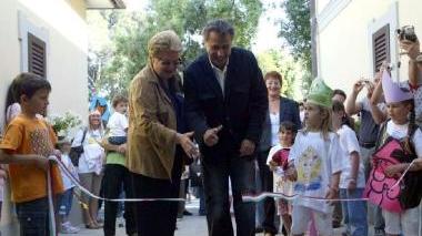 Cosimi e Roncaglia all’inaugurazione di una scuola e una mensa