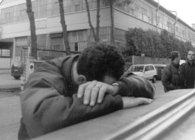 Perdere il posto di lavoro pu&ograve; gettare nella depressione. A destra Marco Pieragnoli 