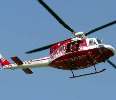 Lelicottero dei vigili del fuoco cerca luomo scomparso 