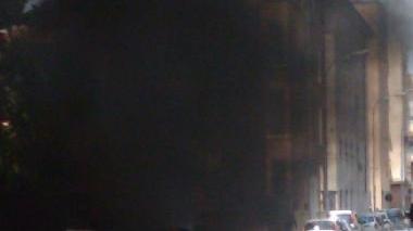 <b>LA NUBE NERA </b>sprigionata dall’auto in fiamme in via Gorizia