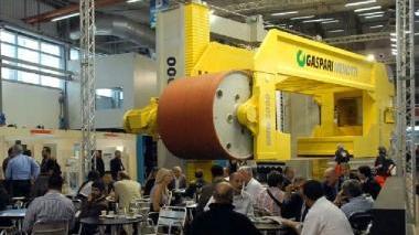 Il macchinario della Gaspari Menottiom fiera
