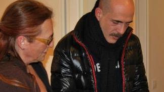 Marco Tognazzi firma un libro dopo lo spettacolo al Teatro del Popolo