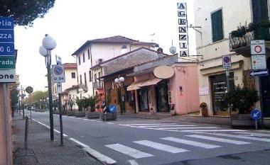 Via Mazzini con il senso unico 