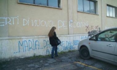 Ecco 100mila euro per cancellare le scritte dai muri