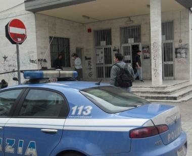 Listituto Marconi in Darsena: qui &egrave; avvenuto lattacco 