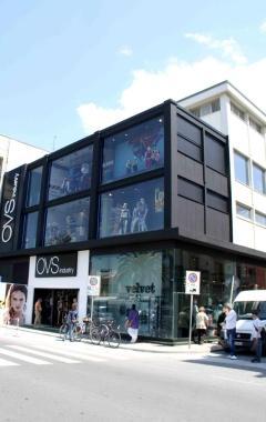 APERTO. Il magazzino Oviesse sul viale a Mare 