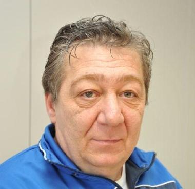 L’autista Carlo Matteo: non riesce ad ottenere il pagamento degli arretrati dalla ditta per la quale lavorava