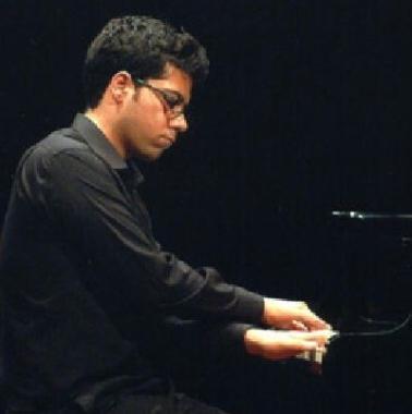 <b>PIANISTA </b>Giuliano Adorno 