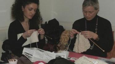 Imparare l'antica tradizione del lavoro a maglia
