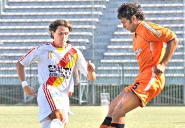 Nella foto a fianco, a destra Gabriele Gemignani, sotto il tecnico arancione Bianconi   