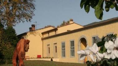 Una veduta di Villa Giamari e del giardino dove potrebbero essere sepolte bombe della Seconda guerra mondiale