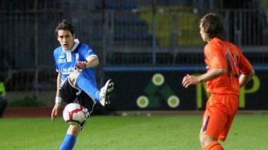 Il difensore azzurro Gabriele Angella in azione