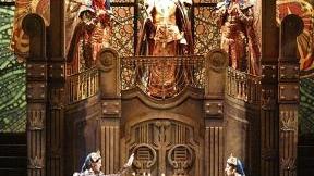 Una scena del Festival Pucciniano al centro delle polemiche il mancato appalto ai carristi delle scene delle opere liriche