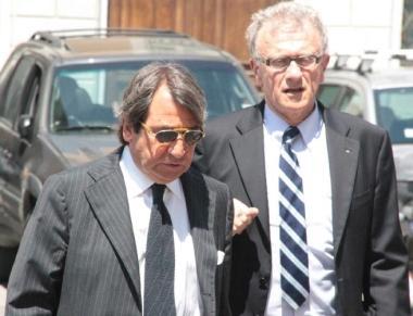 Giovanni Lippi e Vittorio Carelli ieri mattina alluscita dal Comune   