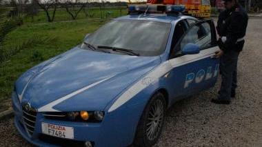A zigzag in centro a fari spenti nell'auto eroina e hashish nei guai due giovani grossetani