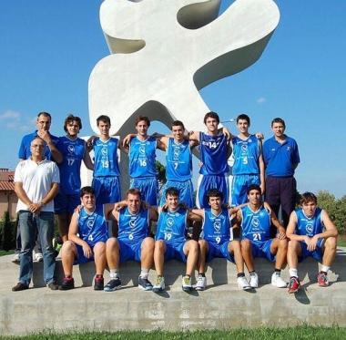 La formazione Under 19 della Zetagas Juve Pontedera 