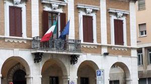 Provincia, cento precari a rischio