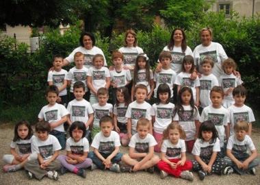 I bimbi e le maestre dellasilo Irene 