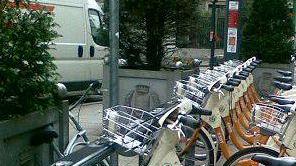 Bici “in prestito” per snellire la circolazione
