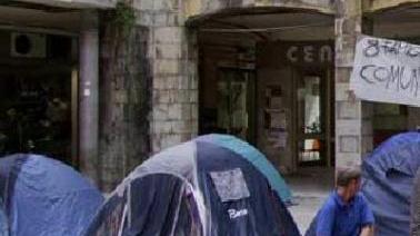 Una tenda dei senza casa