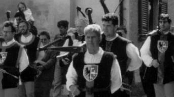 Sfilano i balestrieri