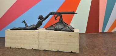 Una delle sculture esposte alla mostra del Centro Pecci 