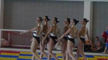La squadra del nuoto sincronizzato della Futura