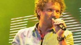 Matteo Becucci durante la sua esibizione al Festival Sea sound in piazza Bovio