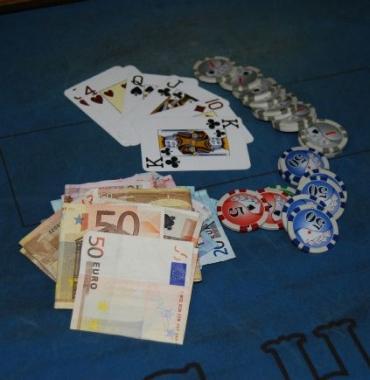 Carte e contanti 