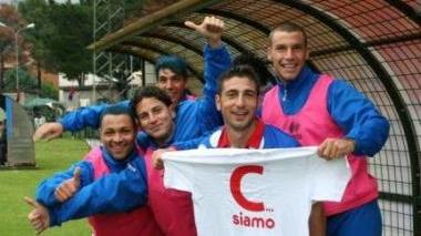 <b>LA FESTA DEL 9 MAGGIO.</b> La panchina del Gavorrano il giorno della promozione in Seconda divisione