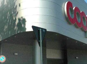 Scoperta attrezzatura per clonare le carte allo sportello bancomat della Coop