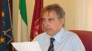 Il sindaco Alessandro Cosimi: alloggi agli sfrattati usando le ex caserme