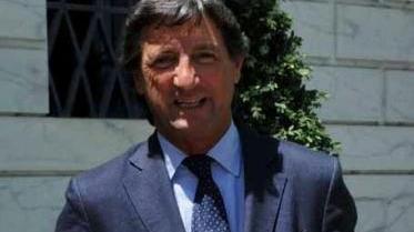 Il sindaco Zubbani e, a destra una scena dopo la retrocessione in serie D