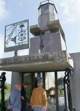 Il sacrario eretto in ricordo delle 38 giovani vittime 
