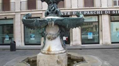 Una delle fontane del Tacca in piazza Colonnella