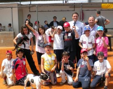 In 200 alla festa conclusiva del progetto scuola di minibaseball