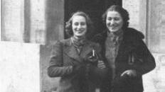 Le due sorelle Lazzareschi in una foto d’epoca