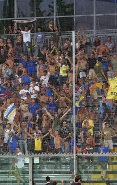 I tifosi azzurri allo stadio dei Marmi 