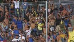 I tifosi azzurri allo stadio dei Marmi