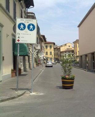 Laccesso alla piazza 
