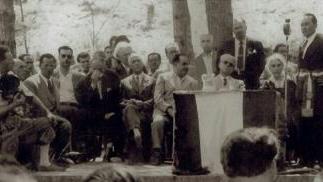 La foto storica del primo raduno dei librai di Montereggio