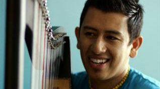 Edmar Castaneda uno degli artisti di Mediterraneo Jazz