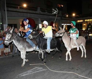 CIUCHI. Il palio a Fonteblanda